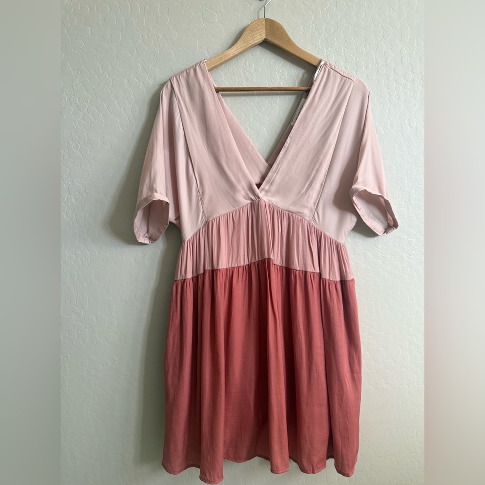 Mustard Seed Blush V-Neck Empire Waist Dress w/ Shorts Under Tie Back Sz Small